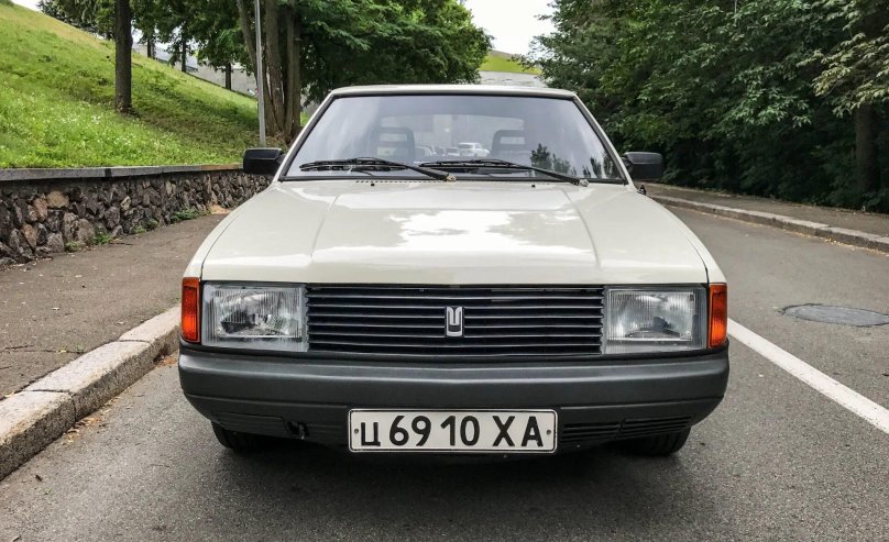 Москвич 2141 спереди