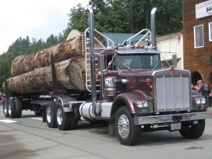 Петербилт лесовоз