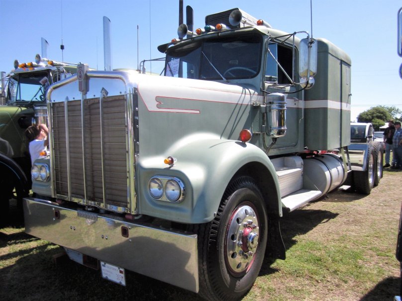 Kenworth w900