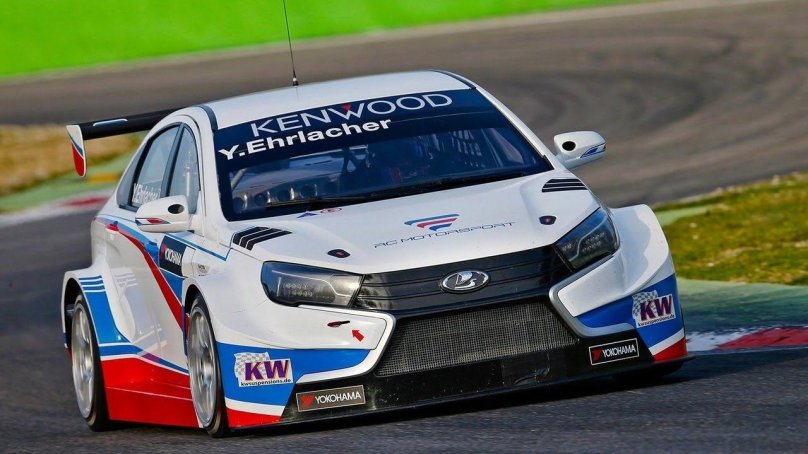 Lada Vesta гоночная