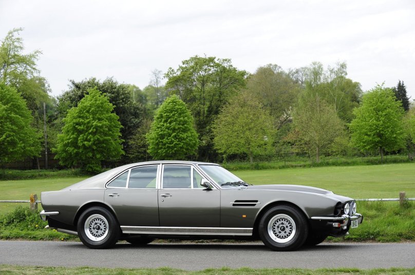 Aston Martin Lagonda
