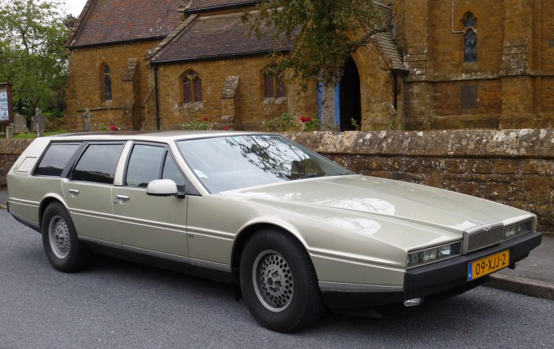 Aston Martin Lagonda 1982