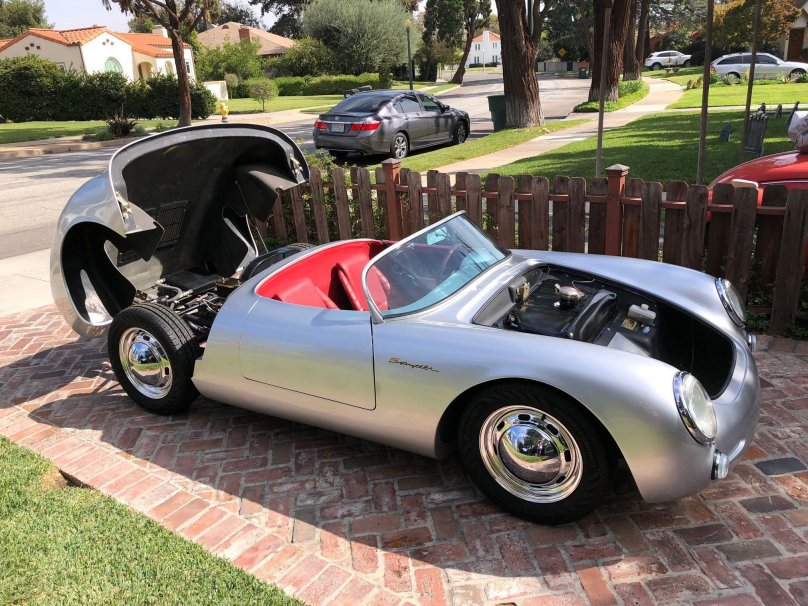 Porsche 550 Spyder Replica
