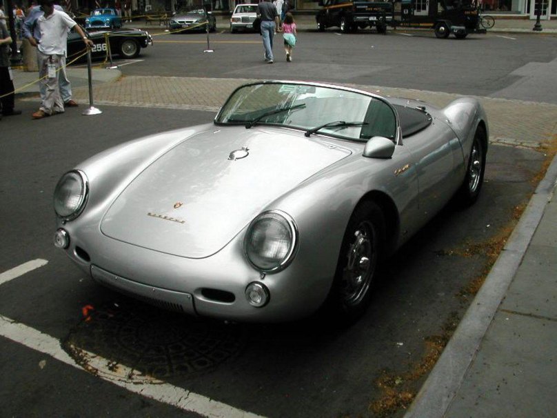 Porsche 550 Spyder Black