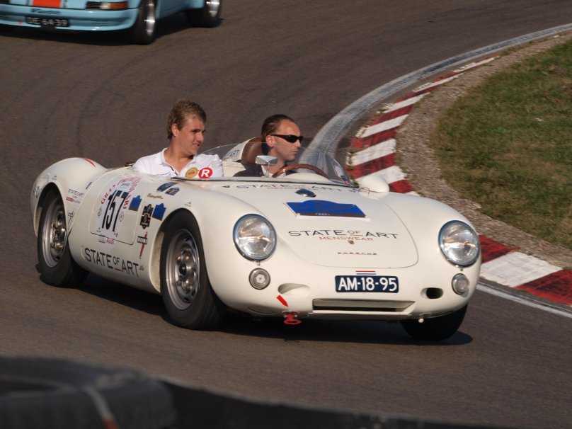 Coachwerks Carrera 550 Spyder