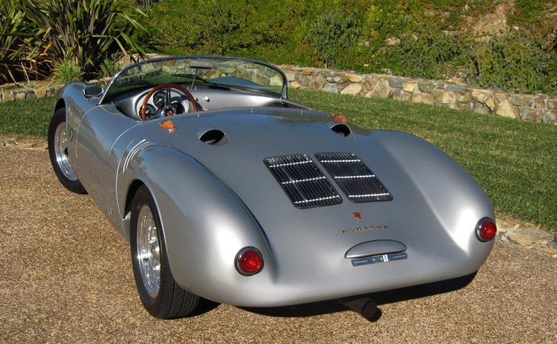 Porsche 550 Spyder body