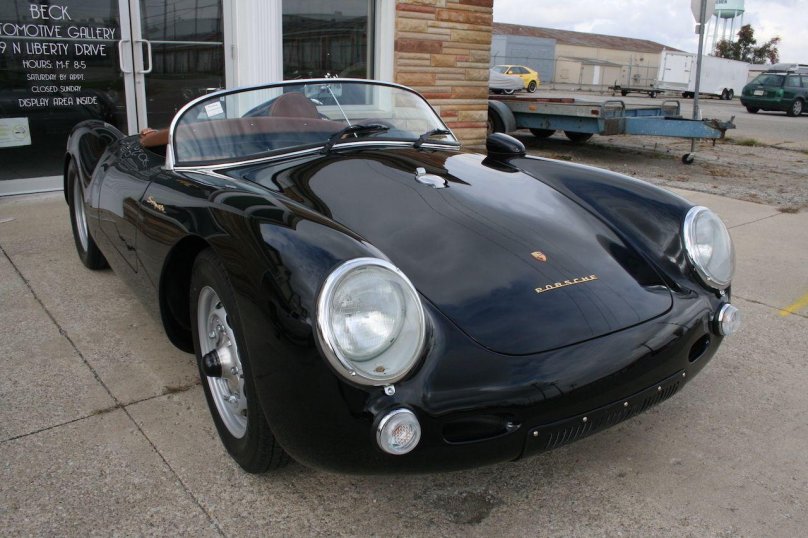 Porsche 550 Spyder Replica