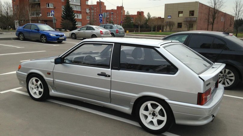 ВАЗ 2113 серебристая slik