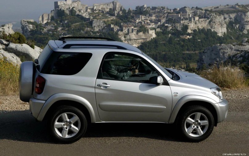 Toyota rav4 трехдверный