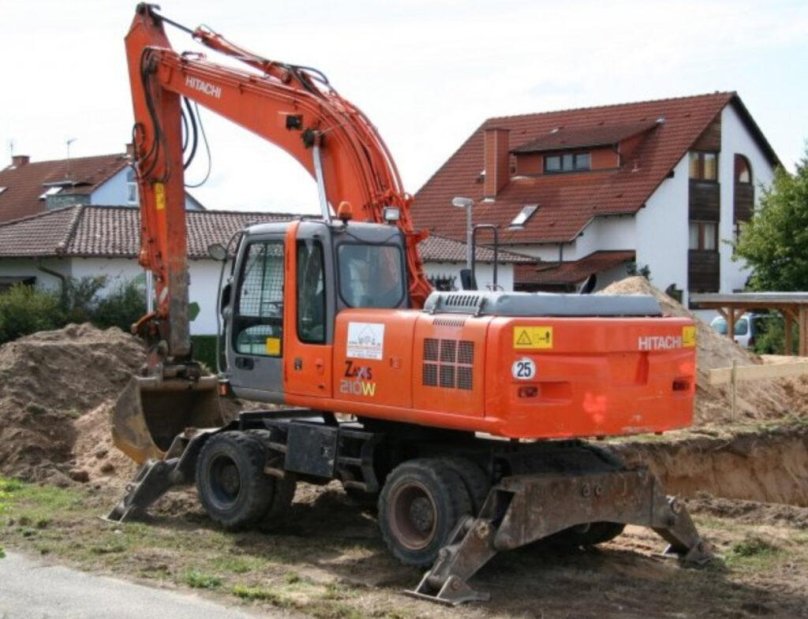 Экскаватор Хитачи 210