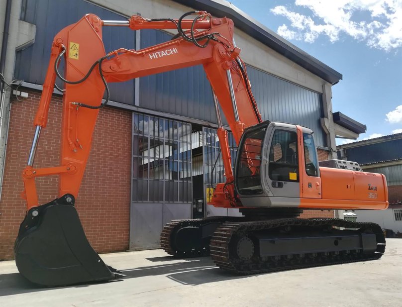 Экскаватор Hitachi 350