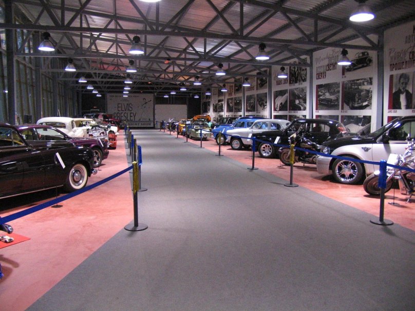 Музей ретро автомобилей в Санкт-Петербурге на Конюшенной