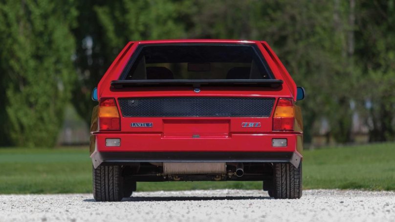 Lancia 1985