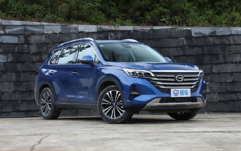 GAC gs5 кроссовер