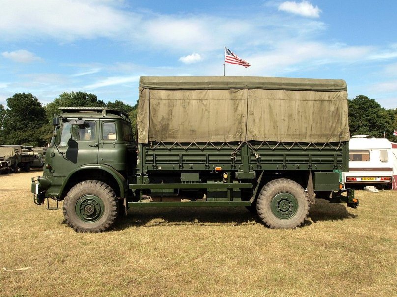 Военный грузовик Bedford