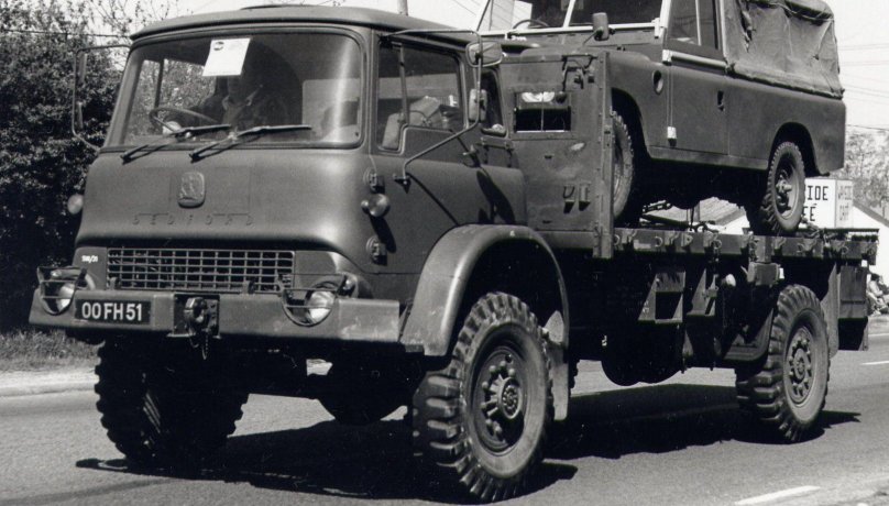 Bedford грузовик 4х4