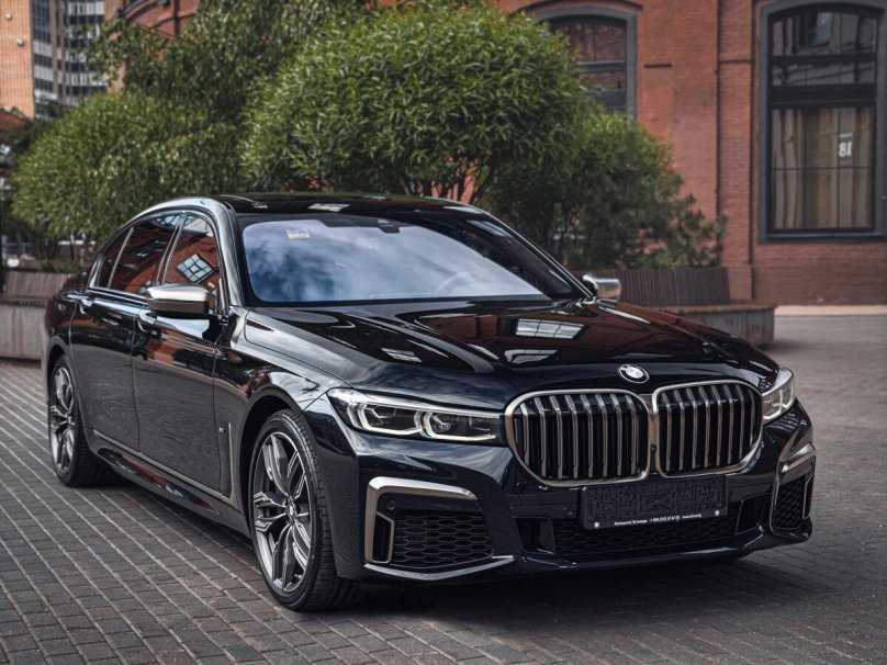 BMW g12 Рестайлинг