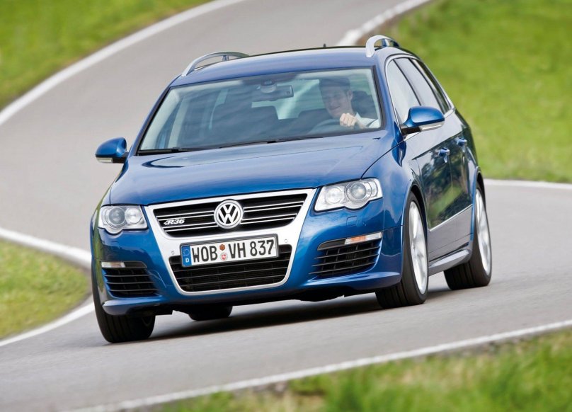 Volkswagen Passat variant r36