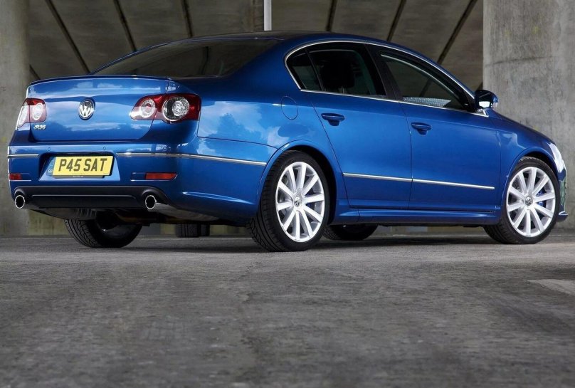 Passat b6 r36