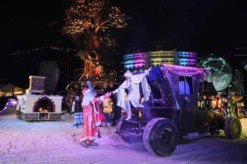 Байк центр ночные волки Новогодняя елка