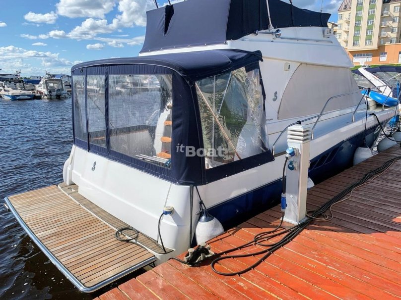 Катер Beneteau Antares 8