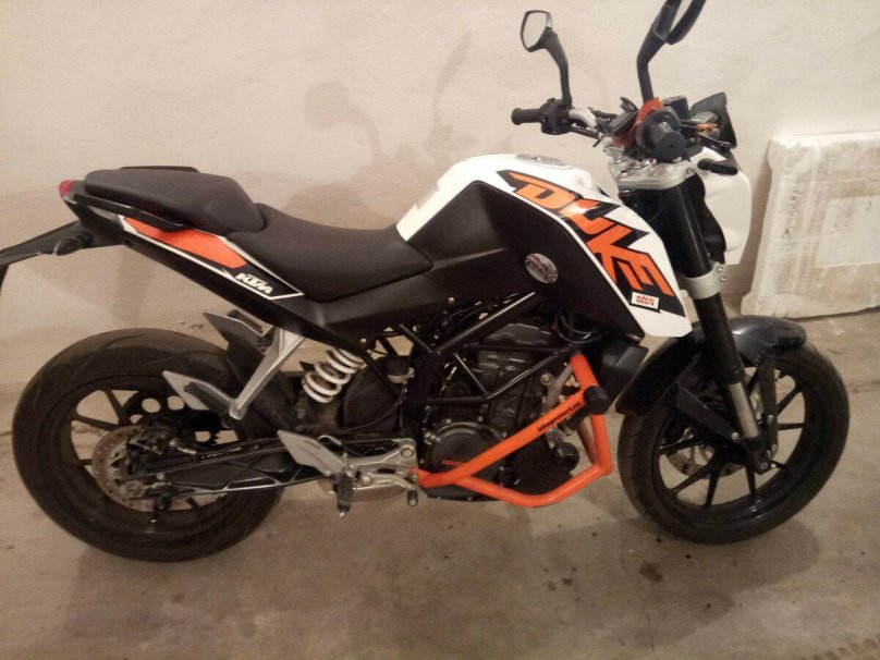 KTM Duke 200 белый