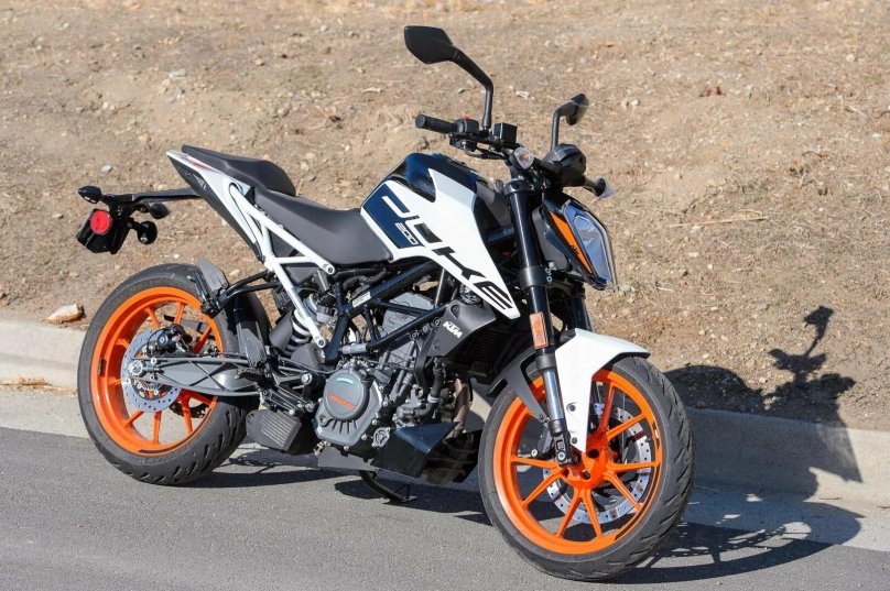 KTM Duke 890