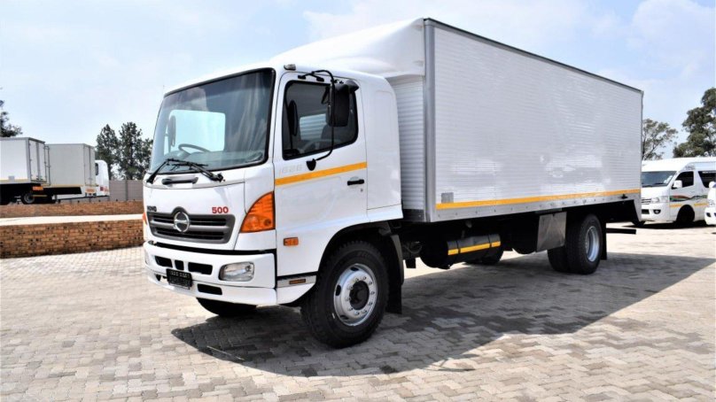 Грузовик Хино 500