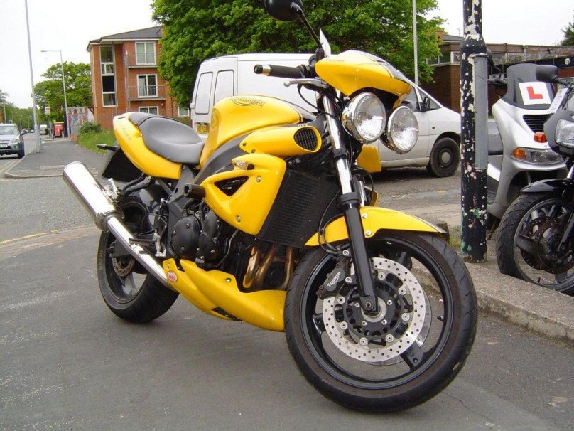 Triumph Speed four 600 Cafe