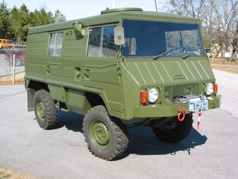 Армейский автомобиль Steyr Puch Pinzgauer