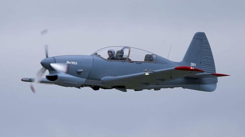 Самолёт як-152