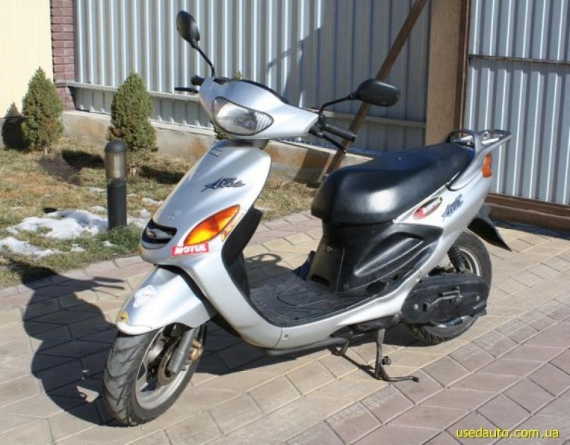 Yamaha Axis 100