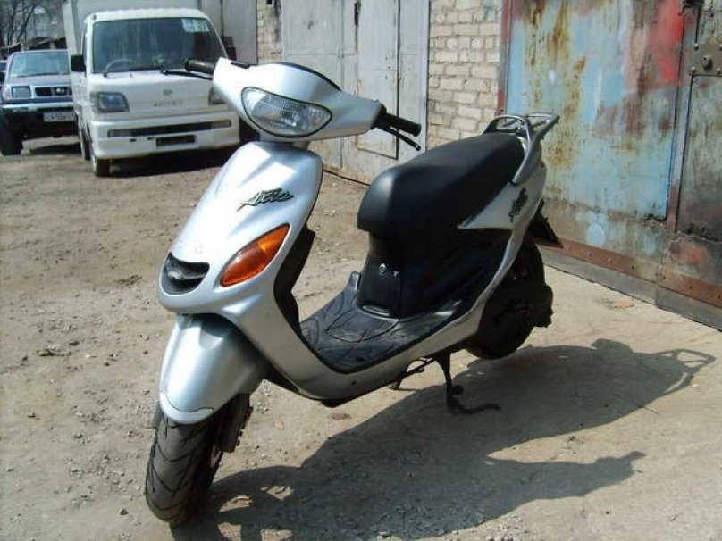 Yamaha Axis 100