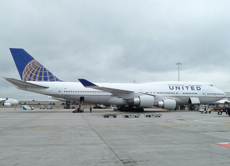 Boeing 747-400 United Airlines