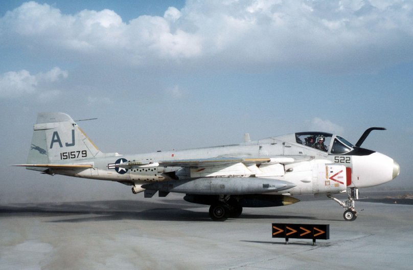 Штурмовик a-6 Intruder