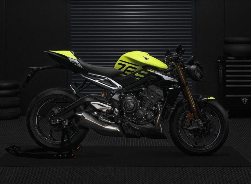 Triumph Street Triple 2023
