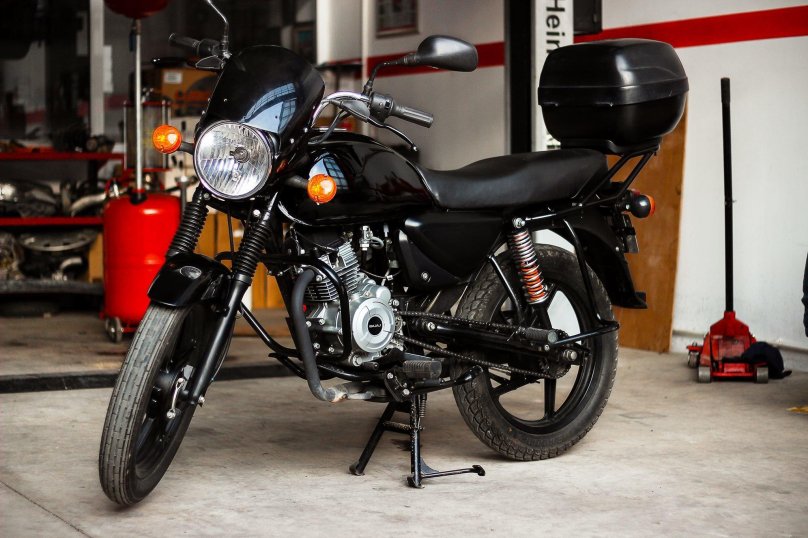 Bajaj Boxer 150