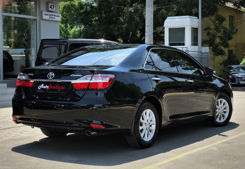 Тойота Камри Престиж 2015