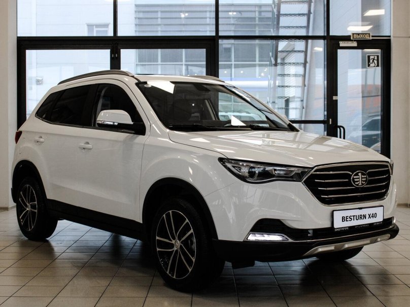 FAW x40 Besturn x40