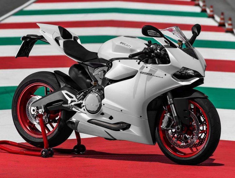 Ducati 899
