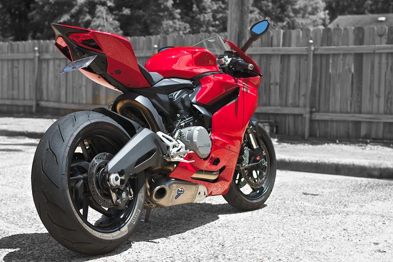 Ducati 899