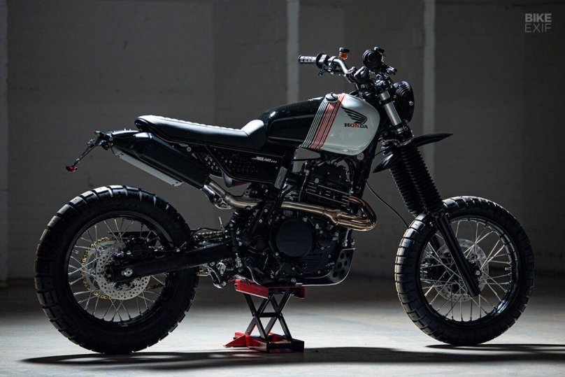 Honda nx650 Dominator Scrambler
