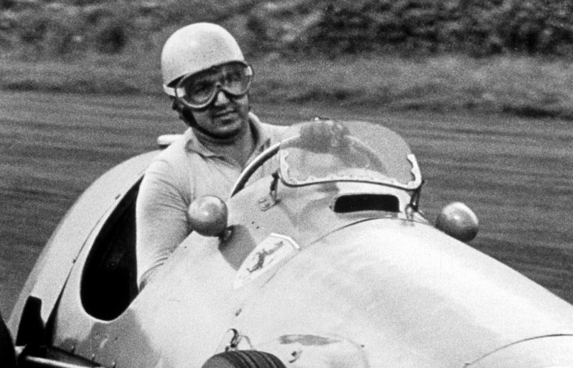 Гонщик Альберто аскари