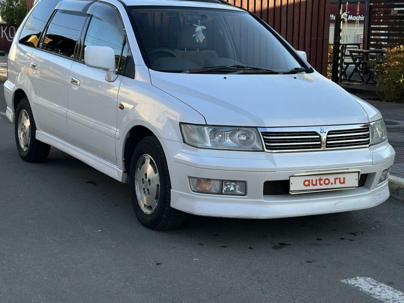 Mitsubishi Chariot III