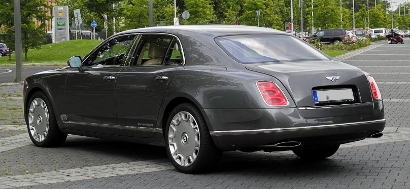Bentley Mulsanne Grand Limousine