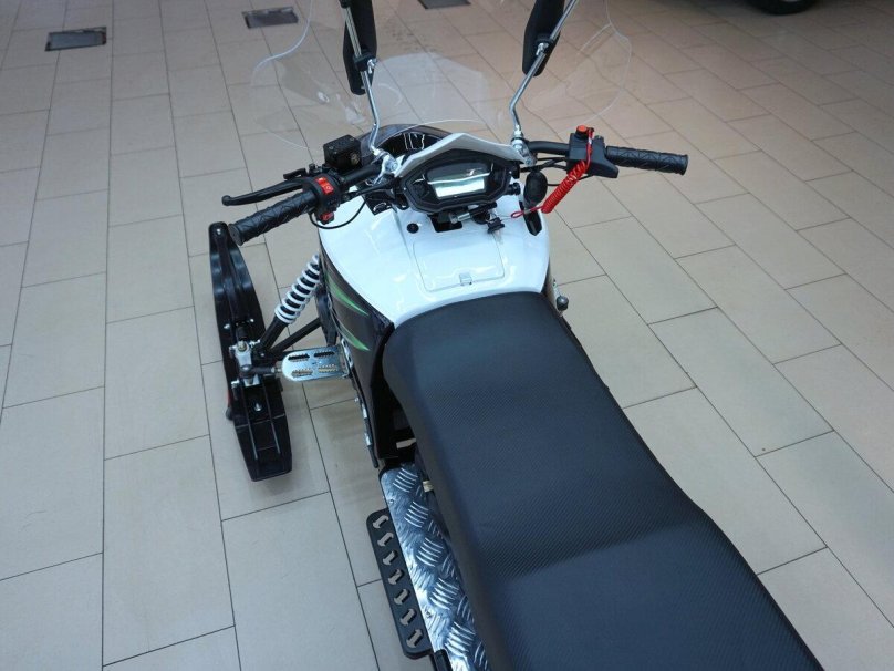 Запчасти на Сноуфокс 200