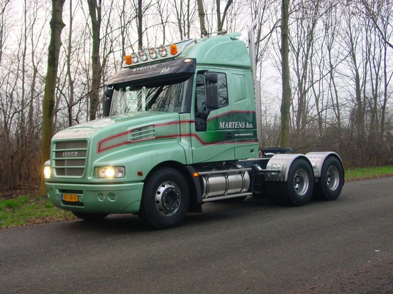 Грузовик Iveco Strator