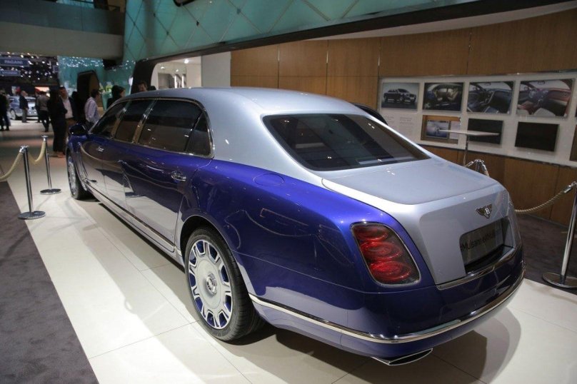 Бентли Mulliner Limousine