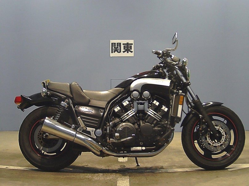 Ямаха ВМАКС 1200