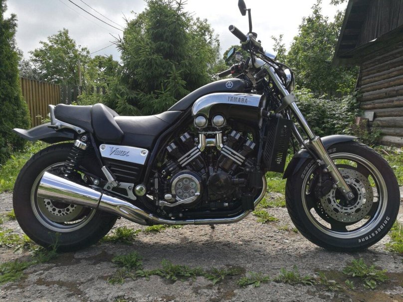 Yamaha Vmax 2000